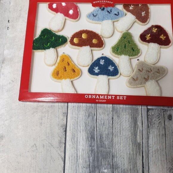NWT - 10pc Fabric Mushroom Christmas Tree Ornament Set - Picture 2 of 4